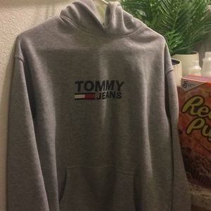 Tommy Hilfiger sweater